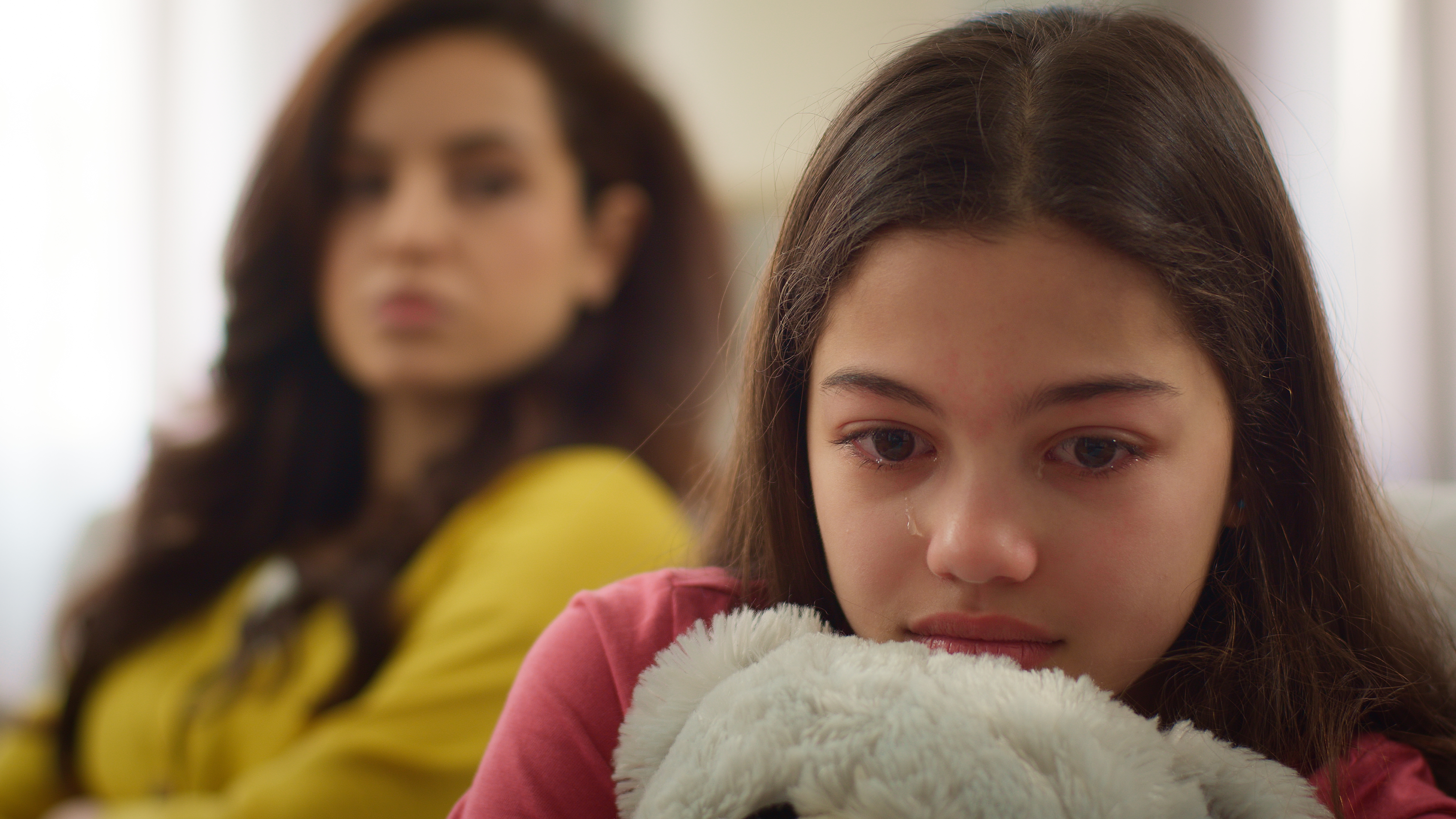 Girl crying during a child custody battle in Huntersville North Carolina